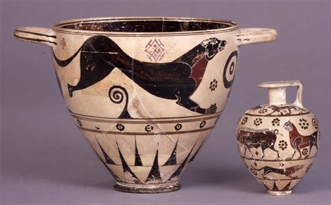 Pottery 5 A Hound In Two Colors Corinth 670 650 Bce Miko Flohr
