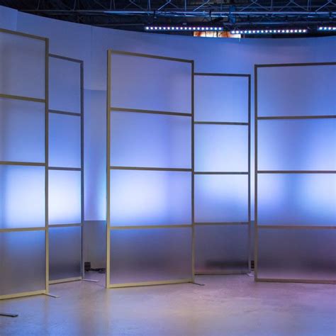 The possibilities are endless with lens studio. Broadcast Backgrounds | Tv set design, Photography studio ...