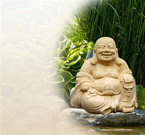 Image meta data for buddha kopf. Sitzender Buddha aus Stein für den Garten