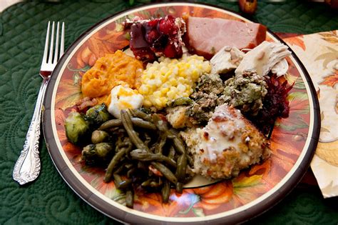 My holiday table always has collard greens with tender falling off the bone ham hocks, cornbread, yams, smothered chicken, candied yams, southern potato salad…. The Best Ideas for soul Food Thanksgiving Dinner Menu ...