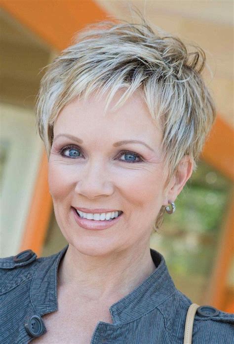 25 Short Hairstyles For Women Over 50 With A Round Face Hairstyle