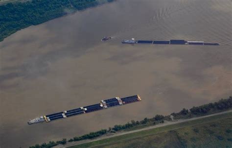 Left to their own devices, rivers change course over time, and the mississippi is no exception. From the air, Mississippi River Delta shows promise, peril | Environment | nola.com