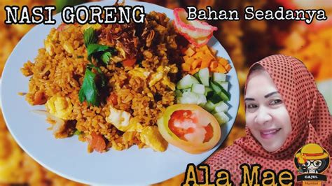 Setelah disajikan tambahkan bawang goreng dan sayuran seperti potongan tomat dan mentimun untuk menambah rasa gurih dan segar pada nasi goreng. BIKIN NASI GORENG.BAHAN SEADANYA!!!ALA MAEH!!! - YouTube