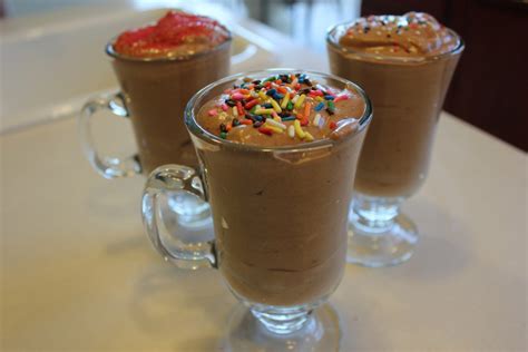 Let the mixture cool for a few minutes, then whisk in the egg yolks one at a time, mixing until dollop the whipped cream over the mousse and top with chocolate shavings. Chocolate Pudding Mousse Recipe | Whipped Cream Canister ...