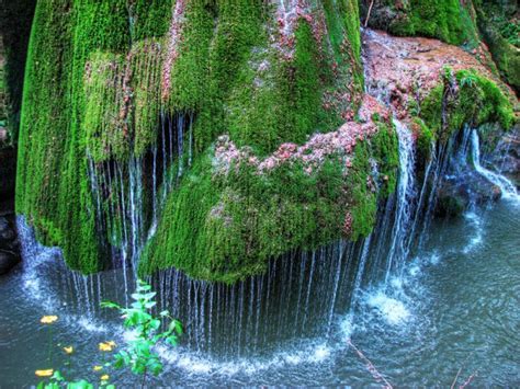 Deținem brandul, terenuri, expertiză în horeca și suntem în căutarea unuia sau mai multor investitori mari. Bigar Waterfall, Romania | The Dancing Rest | Romania ...