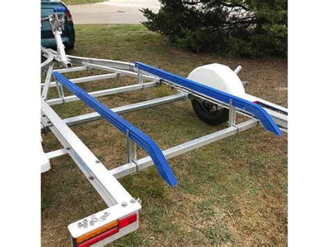 Difference Between Carpet And Plastic Boat Trailer Bunks