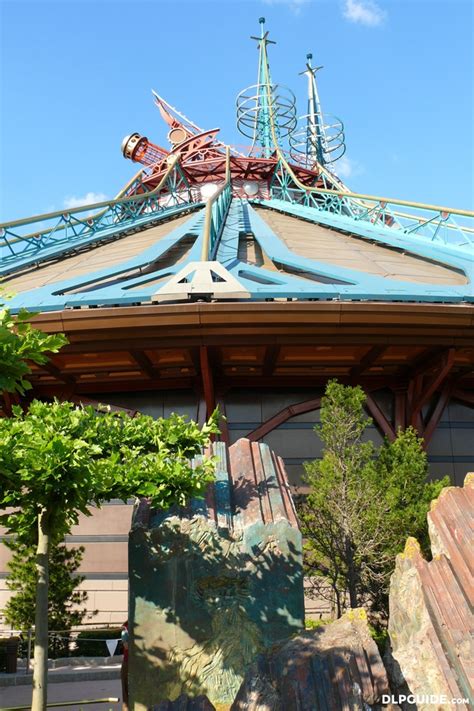 Space Mountain Mission 2 — Dlp Guide Disneyland Paris Guidebook