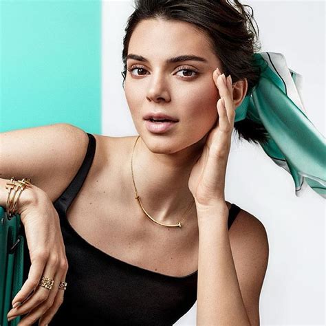 Kendall Jenner Model Bio Age Wiki Height Weight Body