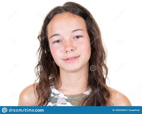 muchacha retrata a una linda adolescente imagen de archivo imagen de blanco feliz 159233543