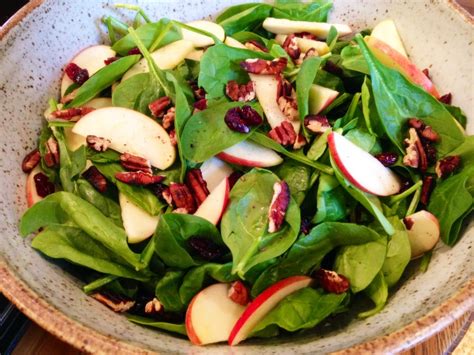 Spinach Apple And Cranberry Toasted Pecan Salad