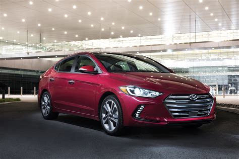 Striking exterior design the new elantra projects confidence with sculpted body forms complemented by smoothly contoured lines that reveal the underlying inspiration of hyundai designers. ALL-NEW 2017 HYUNDAI ELANTRA MAKES ITS DEBUT AT THE LOS ...