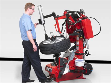 You can remove a tire from a rim either by hand or using a manual tire changing machine. What is a Leverless Tire Machine? | Chicago Rim Repair