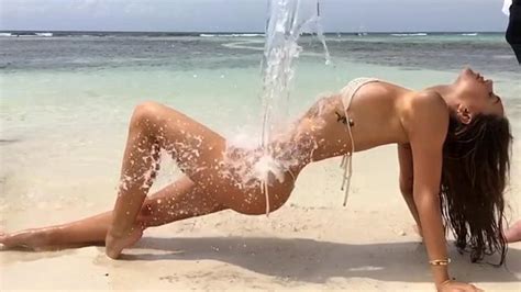 Alexis Ren Poses Topless For Sports Illustrated Scandal Planet Free