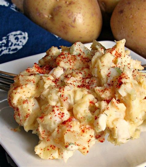 Drain and let cool enough to handle, 10 to 15 minutes. Creamy, classic old fashioned (hard boiled egg) Potato ...