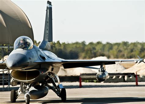 F 16s Arrival Brings Battle Rhythm To Joint Strike Fighter Wing
