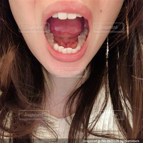 あーの口の女性のクローズアップの写真・画像素材 2976126 Snapmart（スナップマート）