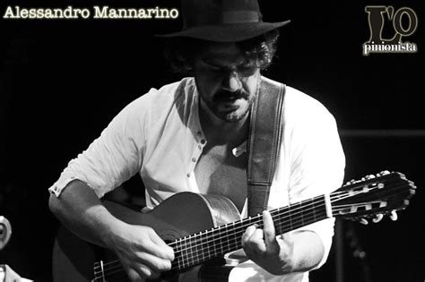 His successful albums are apriti cielo (2017), bar della rabbia (2009), apriti cielo (live) (2017), al monte (2014) and supersantos (2011). Alessandro Mannarino a San Salvo: la fotogallery