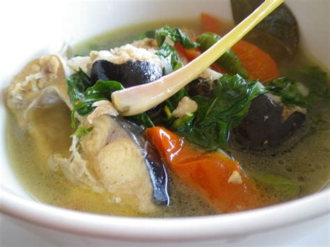 1 ikat kemangi, ambil daunnya. PatinSons' Soup . Sup ikan patin sharkcatfish(patin ...