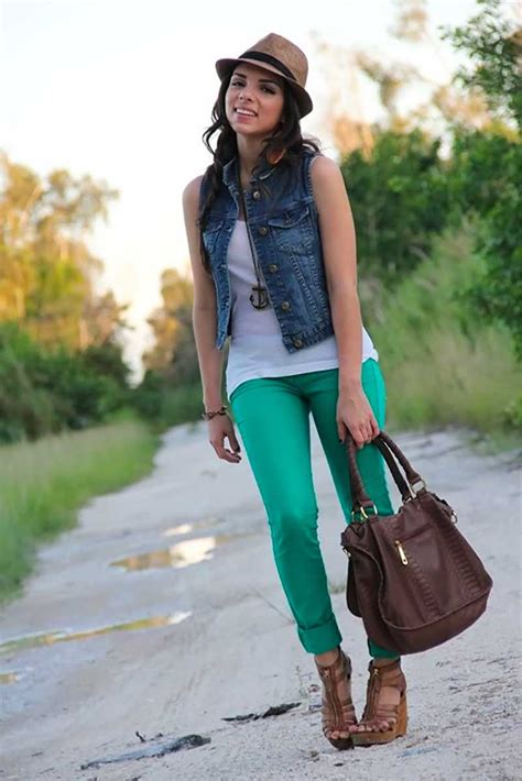 20 Style Tips On How To Wear Denim Vests Outfit Ideas