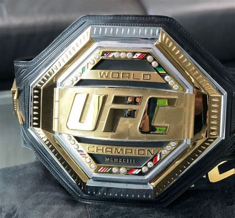 Use this page to learn how to convert between pounds and kilograms. U.F.C Featherweight Rankings 135 lb (61.2 kg; 9.6 st) 145 ...