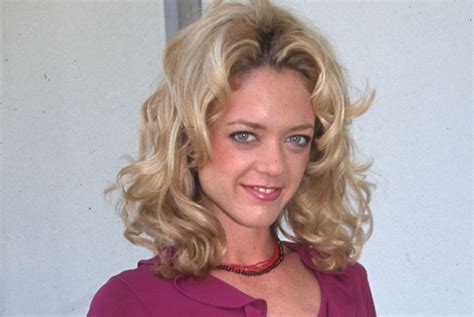 25 Astonishing Facts About Lisa Robin Kelly