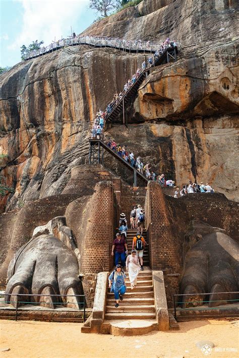 climbing sigiriya sfaturi pentru vizitarea celebrului lion rock din sri lanka [2019] iso