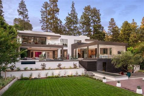 Fashion Moguls Beverly Hills Contemporary Home Is Listed For 44