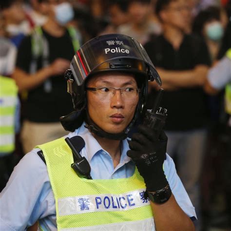 Police Accused Of Concealing Badge Numbers During Mong Kok Clash South China Morning Post