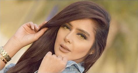 يتلاشى التناقض بين واقعية الصحفي حازم وسذاجة ريما حين يلتقيان في صدف غريبة تنمو معها قصة حب يشكّل الموت قاسماً مشتركاً بينها لكنه ليس حلقة الوصل الوحيدة في ظل ماض أليم وتاريخ مثقل بالكره بين عائلتيهما. ريم النجم: لن أرتدي الحجاب من أجلكم - صحيفة صدى الالكترونية