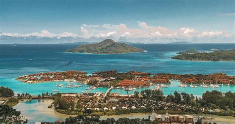 Seychelles, officially the republic of seychelles, is an archipelagic island country in the indian ocean at the eastern edge of the somali sea. O que fazer em Mahé, porta de entrada de Seychelles ...