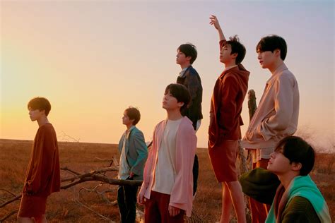 Tear is the group's third lp, and the second part of their love yourself series. BTS' 'Love Yourself: Tear': Inside K-Pop Group's New LP ...
