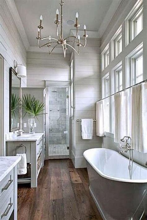 Here are some ideas on how to get the look of a farmhouse bathroom. 20 Cozy And Beautiful Farmhouse Bathroom Ideas | Home ...