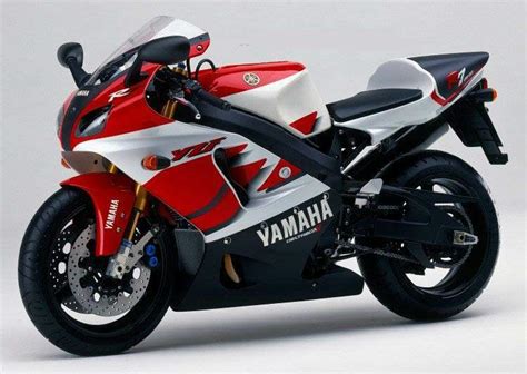 New listing16 yamaha yzf r1 right side fairing cowl l7. Passionate Riding: Yamaha YZF-R7