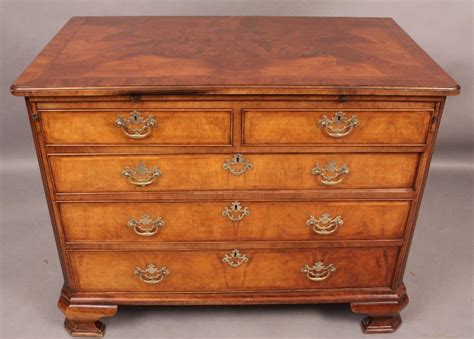 Let us help you design unique bespoke cabinets for your loudspeakers. Superb Quality Chest of Drawers by LONDON cabinet maker
