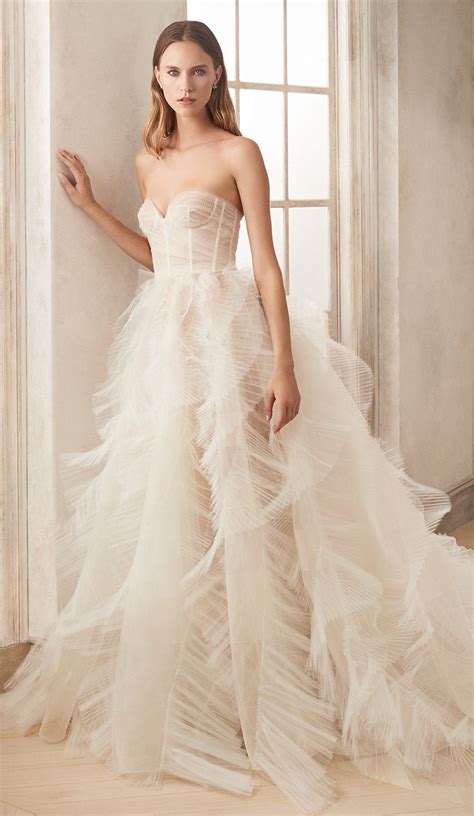 25 Gorgeous Wedding Dresses On Trend For Brides To Try In 2020 Blog