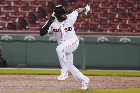 Boston Red Sox Rumors Jackie Bradley Jr A Priority For The Astros