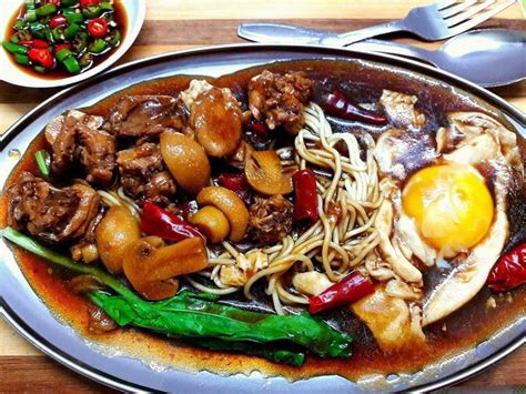 Meehoon (satu peket) * rendam 1/2 jam dalam air yang dicampur dengan serbuk kunyit. Resepi Claypot yee mee special - Dari Dapur Kak Tie