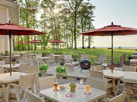Dine Locally And Lakeside At The Lodge At Geneva On The Lake