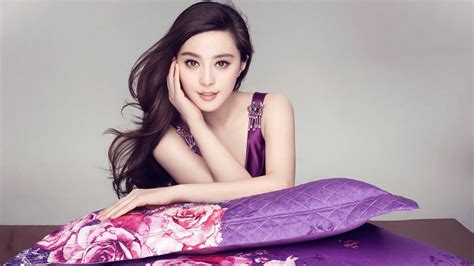 Model Women Brown Eyes Face Actress Brunette Asian Pillow Bare