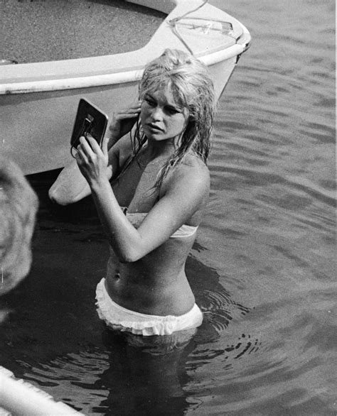 Brigitte Bardot Ses Plus Beaux Clichés Vintage Vogue France
