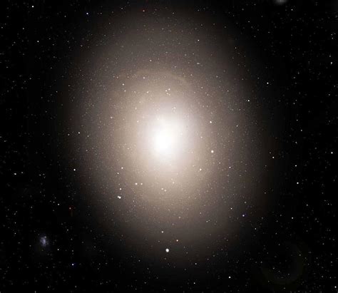 This Is The Largest Galaxy In The Observable Universe Ic 1011