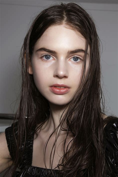 It's cold and miserable and just the thought of stepping foot outdoors with damp hair is enough to make us shiver. 4 Things to Try to Make Your Hair Air Dry Faster | StyleCaster