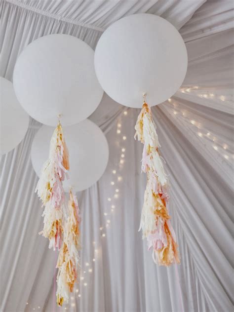 Di mi primer beso con. ¿Globos en las bodas? Decoración, Ideas originales ...