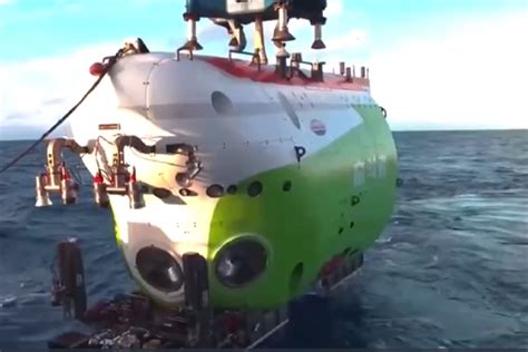 China's New Manned Submersible Reaches Earth's Deepest Ocean Trench