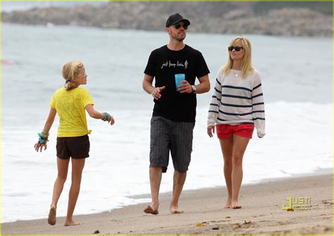 Reese Witherspoon And Jim Toth Beach With Ava And Deacon Photo 2557784 Ava Phillippe Celebrity