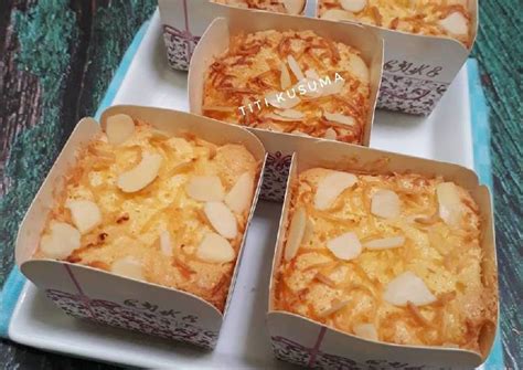 Ini pesanan adik buat besok dibawa ke sekolah. Resep Bolu hongkong keju super lembut #pr_adakejunya# oleh Titi Kusuma - Cookpad