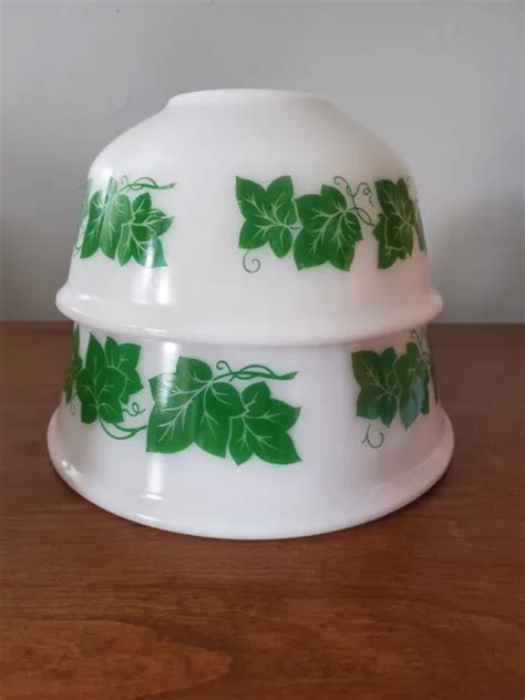 Vintage Hazel Atlas Set Of Milk Glass Ivy Green Leaf Mixing Bowls