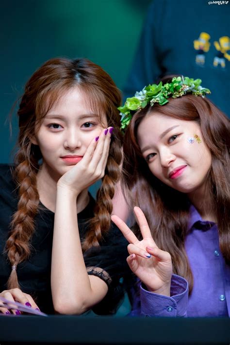 Twice fancy m/v fancy you album official purchase(us) amazon tinyurl.com/y43c4c4z barnes & noble. Twice-Tzuyu & Jeongyeon 190505 #Fancy_Fansign di 2020 | Kapal