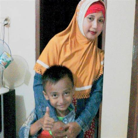 Haoren janda cantik sholehah saat ini lagi cari jodoh serius. Salma Havika Azminah Janda Cari Jodoh Siap Nikah | Wanita, Teman, Kecantikan