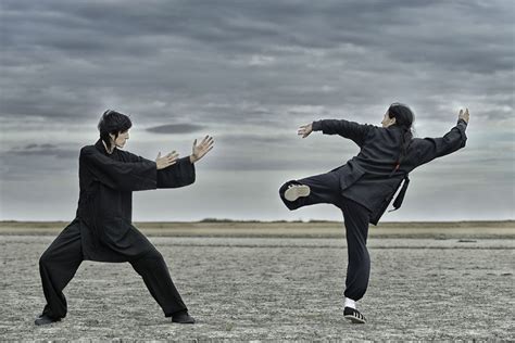 Each one has pros and cons and works well in before we get to the martial arts styles that are best suited for street fighting, i just want to mention one of the most powerful striking martial arts on the planet. Deadliest Style of Martial Arts - Sports Aspire